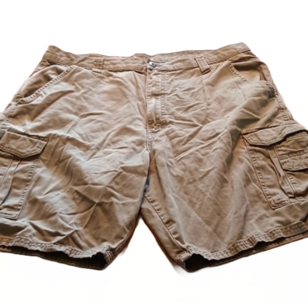 MEN'S WRANGLERS ORIGINAL CARGO SHORTS SIZE 38